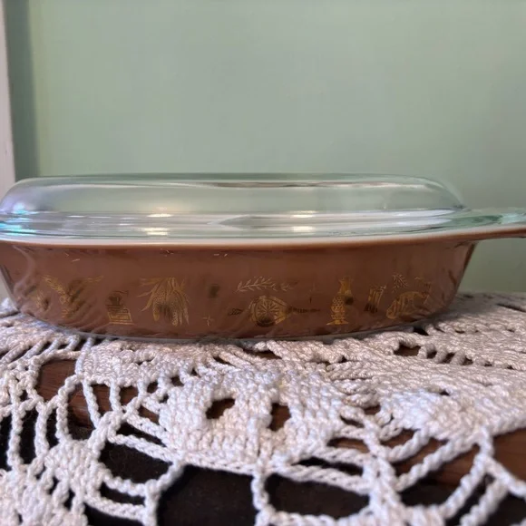 Pyrex 1.5 Qt Divided Casserole Dish Early American Brown Gold with Lid Vintage - Picture 8 of 9